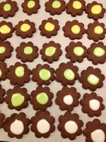 chocolate gingerbread flowers 2 gf.jpg